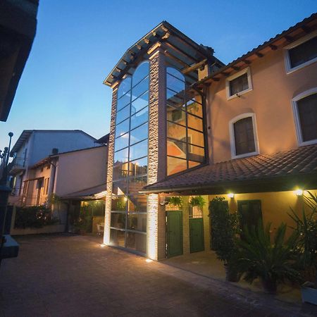 Residenze L'Uncinaia Holiday House Perugia Exterior foto