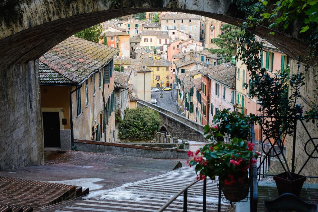 Residenze L'Uncinaia Holiday House Perugia Quarto foto