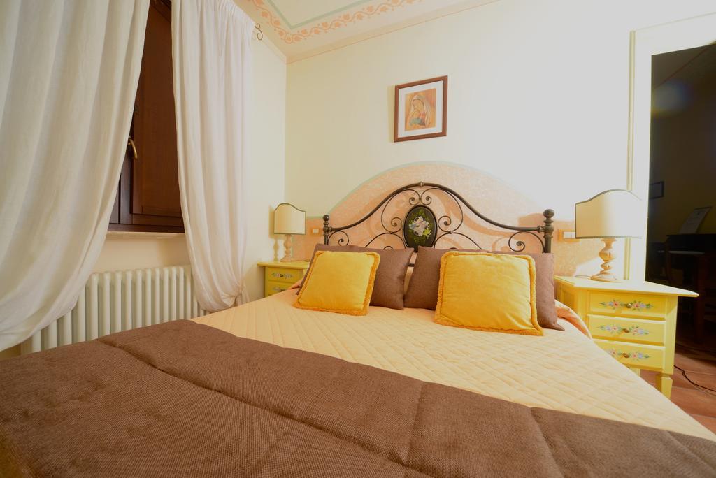 Residenze L'Uncinaia Holiday House Perugia Exterior foto